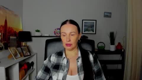 Jasmine online show from October 21, 5:33 am