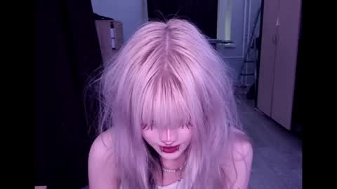 Alice online show from April 15, 7:25 pm