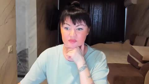 VelvetMila  online show from March 31, 3:17 am
