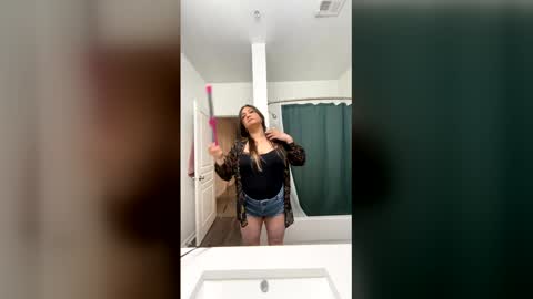 velvetsinner38 online show from April 25, 4:15 pm