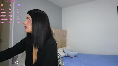 velvet online show from December 3, 10:23 pm