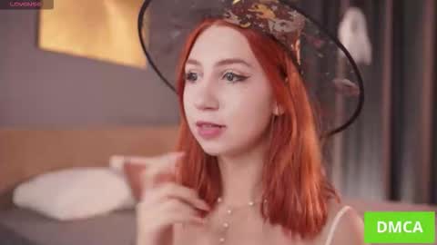 Venelopa online show from October 19, 3:14 pm