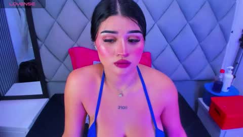 Venusowen  online show from January 31, 7:11 pm