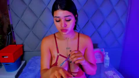 Venusowen  online show from October 9, 1:37 pm