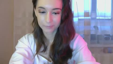 Una online show from October 9, 1:48 pm