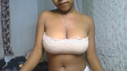 verolla31 online show from October 13, 11:13 am