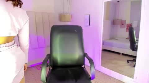 Veronica3  online show from September 15, 3:09 pm