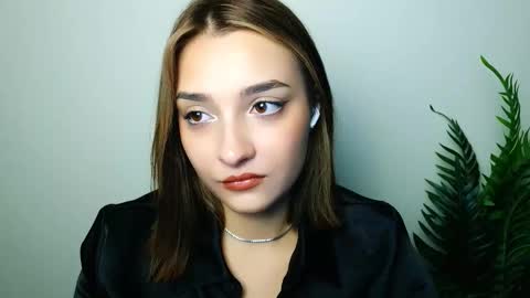 Ana online show from November 28, 6:55 pm