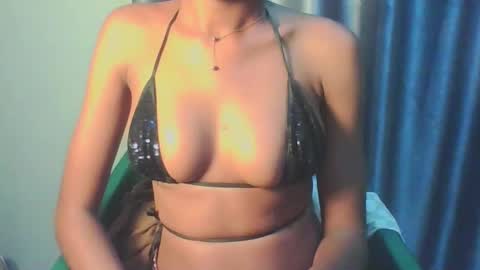 verywetpussy  online show from September 24, 7:35 pm