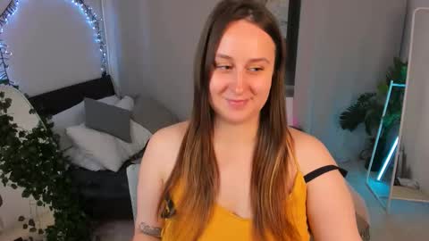 Camilla online show from September 19, 5:12 pm