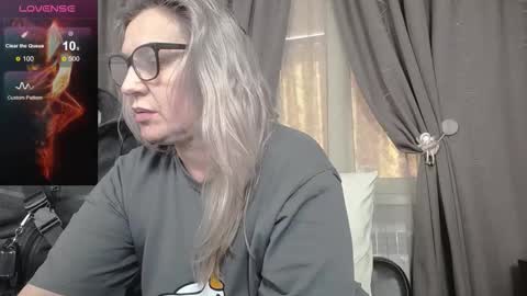 victoria50 online show from October 14, 7:33 am