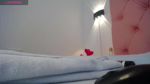 victoria online show from December 4, 7:54 am