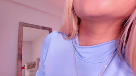 victoria_giraldo online show from December 21, 5:50 pm