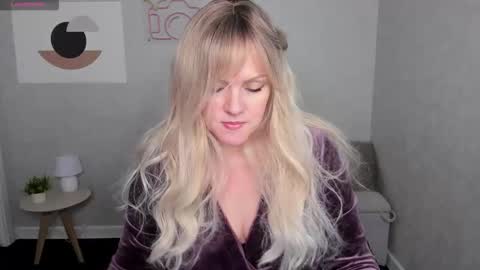 Victoria My schedule for the week 2 GMT 3am-9am TuWeThFrSa online show from February 3, 12:54 am