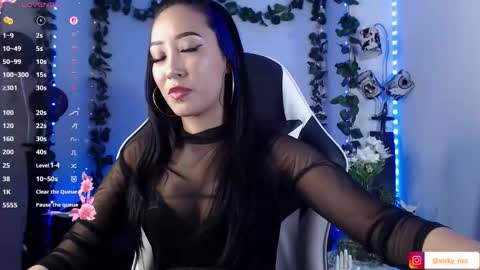 Victoria  online show from October 29, 1:43 am