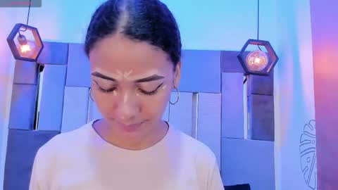 Victoria  online show from February 2, 8:52 pm