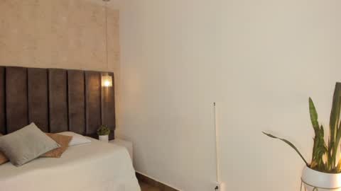 Maria Victoria online show from February 1, 11:43 am