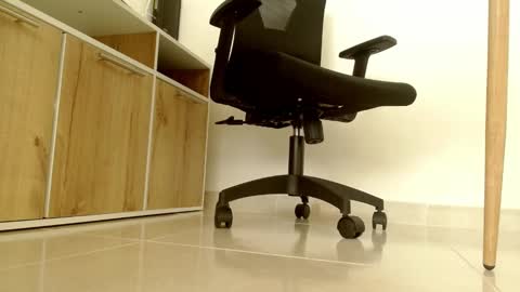 Victoria online show from September 29, 4:56 pm