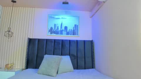 Viiolett online show from March 8, 8:24 pm