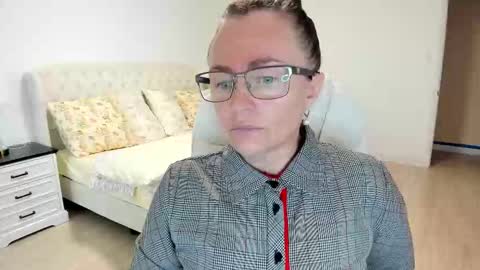 Ukrainian-woman online show from September 18, 2:48 pm