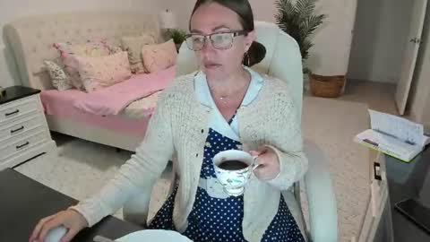 Ukrainian-woman online show from June 26, 11:11 am