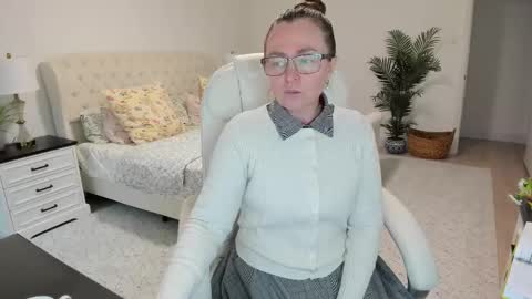 Ukrainian-woman online show from March 20, 1:27 pm