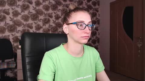 Vika online show from December 8, 3:32 am