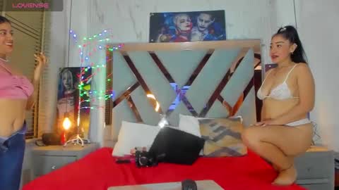 vikiTomson online show from December 19, 1:29 pm