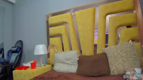 vikiTomson online show from July 3, 4:02 pm