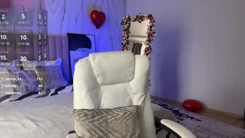 Vikky online show from April 10, 6:30 am