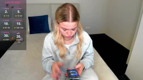 Vik online show from February 9, 1:12 am