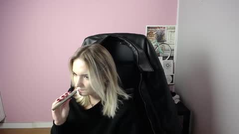 viktoria_lovely online show from October 15, 9:01 am