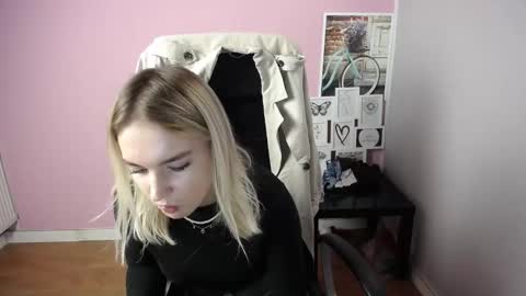 viktoria_lovely online show from October 6, 7:03 am