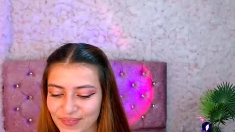 viky_evanss online show from December 14, 3:07 pm
