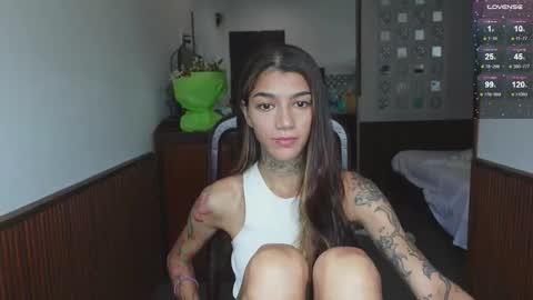 vinkitinkii online show from March 6, 7:25 am