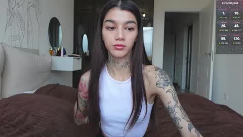 vinkitinkii online show from October 11, 8:19 am