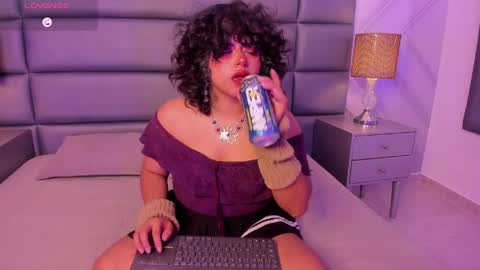 Vin  online show from April 11, 10:35 pm