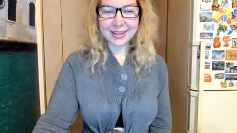 viodetta online show from October 24, 6:59 pm