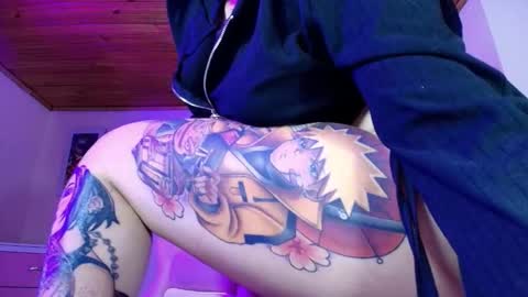 violet online show from March 4, 5:36 am