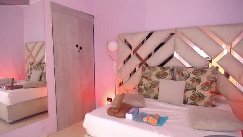 Violeta leon online show from April 9, 3:42 am