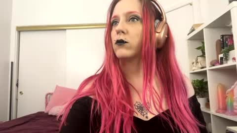 Violet October online show from July 8, 12:18 pm