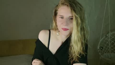 Violet  next stream December 6 online show from June 7, 10:16 pm