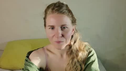 Violet  next stream December 6 online show from June 6, 4:35 pm