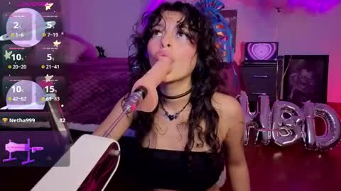   online show from February 28, 10:42 pm