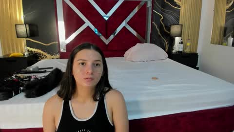 Violet Rose online show from December 19, 10:24 pm