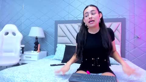 Violet Rousse online show from February 3, 12:47 pm