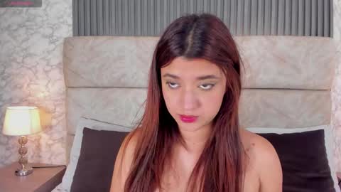 violett online show from November 18, 3:40 am