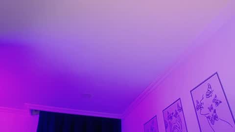 violett  Independent model online show from October 11, 5:23 am