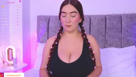 violetta_23 online show from January 27, 5:36 am
