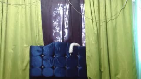 violetta_dreams online show from July 1, 7:24 pm